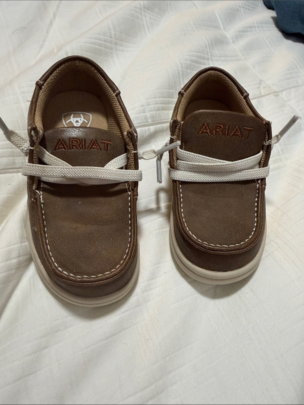 Ariat Kids Brown Leather Boat Shoes with White Accents NWOT